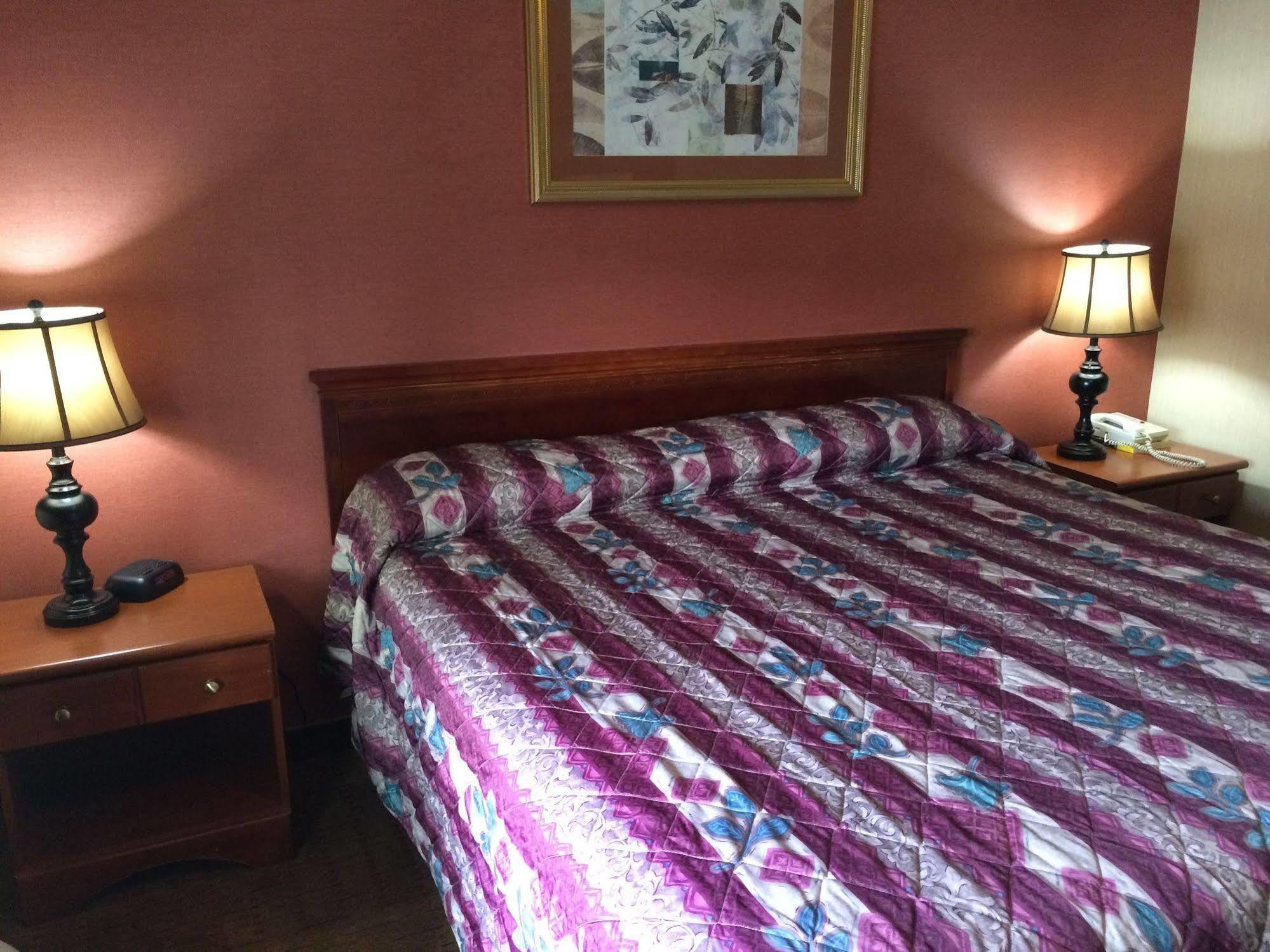 Red Carpet Inn Вэст спрингфильд Экстерьер фото